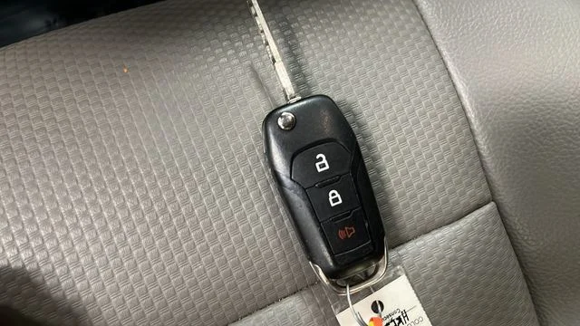Used 2017 Oxford White Ford XL image 33