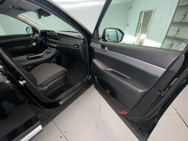 Used 2021 Black Hyundai SEL image 25