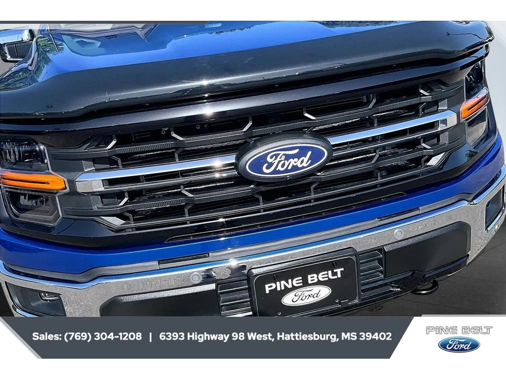 Used 2024 Atlas Blue Metallic Ford XLT image 22
