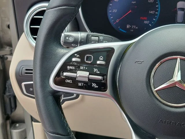 Used 2022 Silver Mercedes-Benz GLC 300 image 27