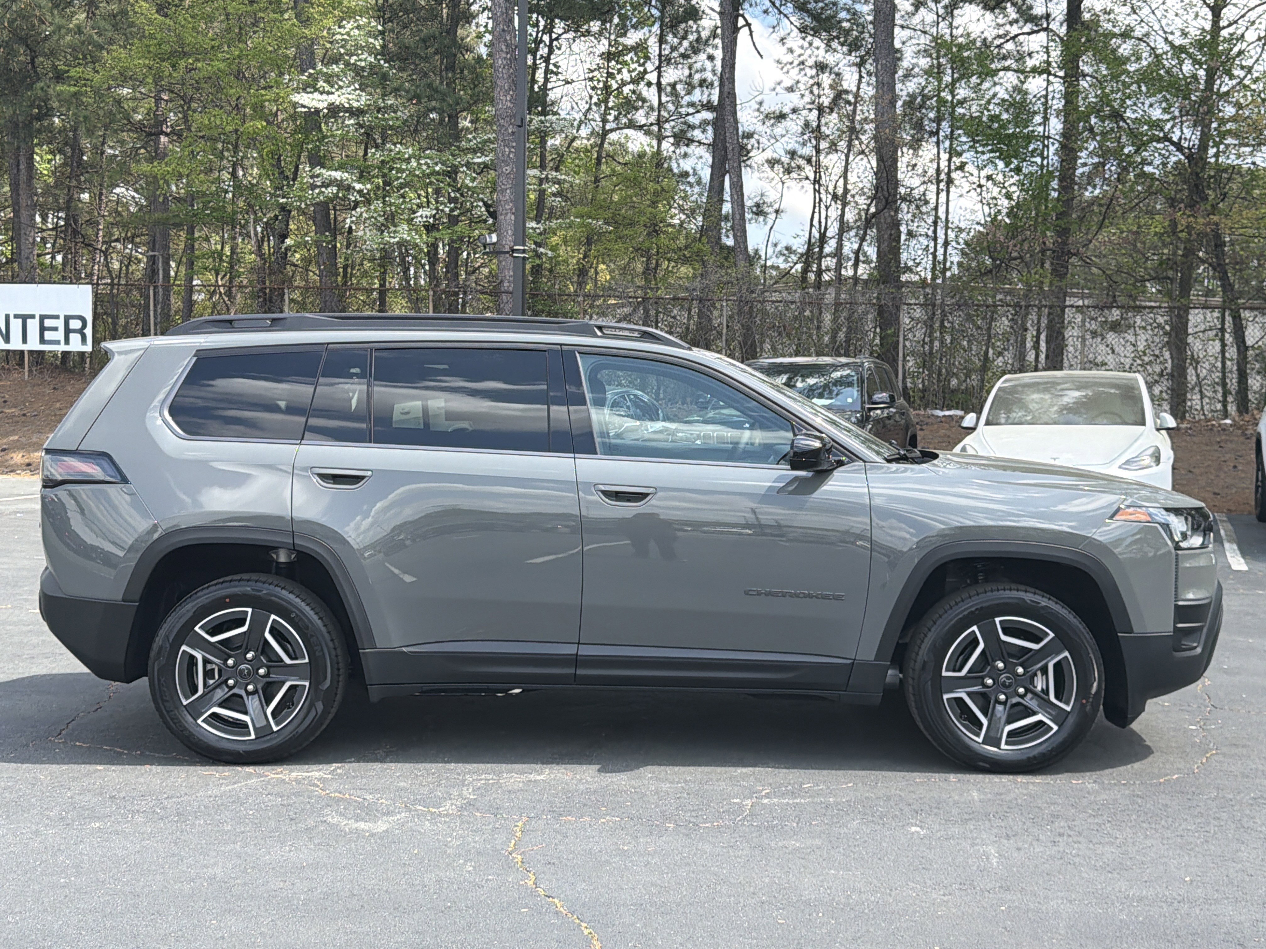 New 2026 Sting-Gray Clearcoat Jeep Laredo image 9