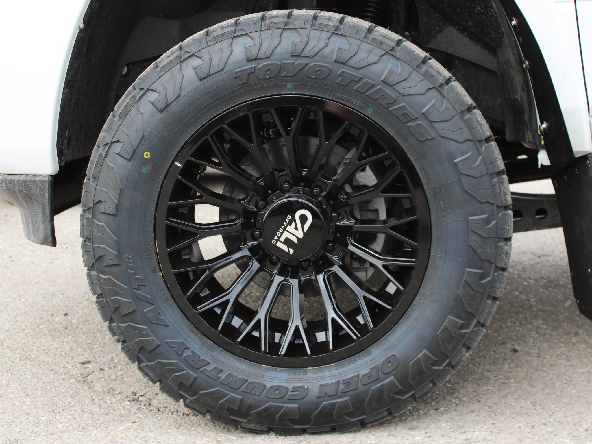 New 2026 White RAM Limited* Mega Cab, 2 Inch Lift, 35 Inch Tires, Trigger Industries Mudflaps image 5