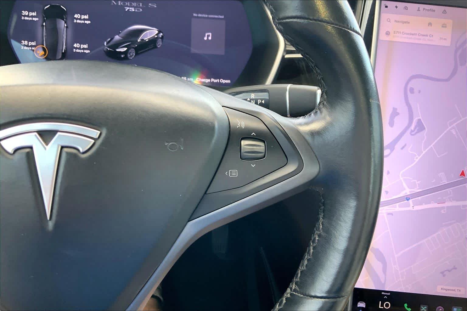Used 2018 Obsidian Black Metallic Tesla 75D image 23