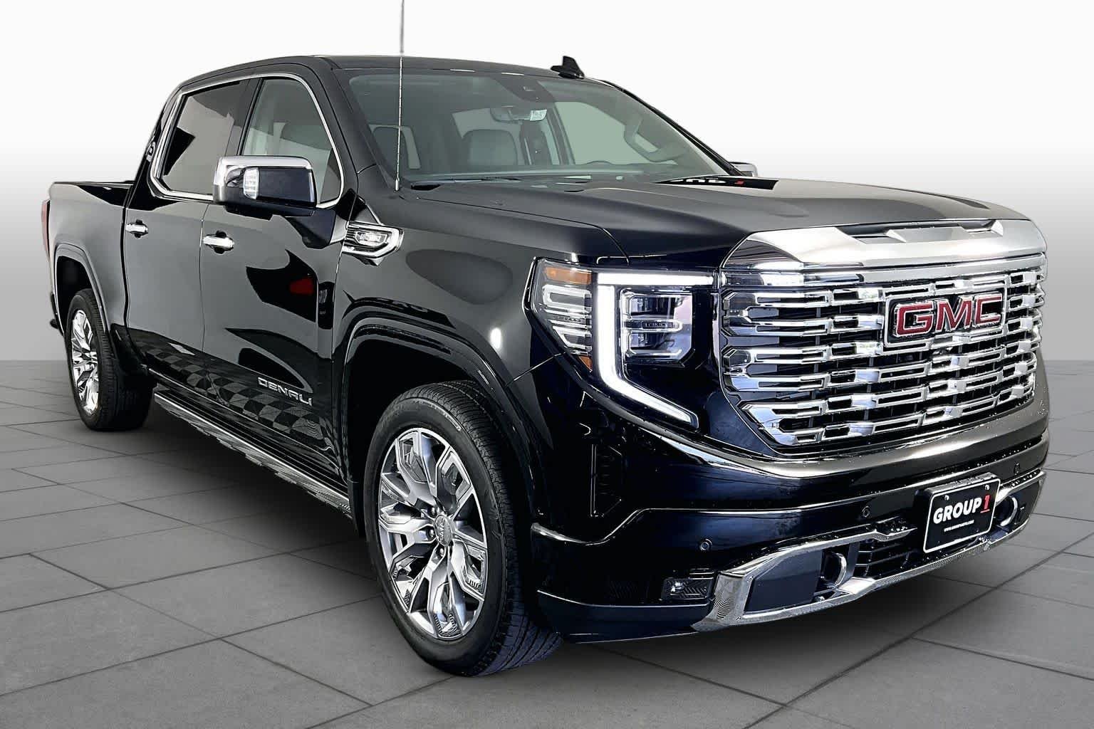 Used 2026 Onyx Black GMC Denali image 3
