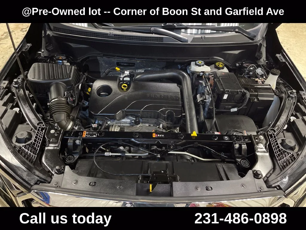 Used 2024 Black GMC SLT image 2