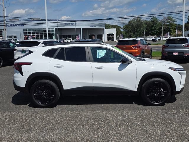 Certified Used 2024 Summit White Chevrolet ACTIV image 18