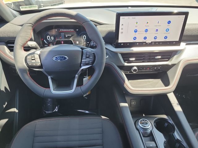 New 2026 Space White Metallic Ford ST-Line image 4