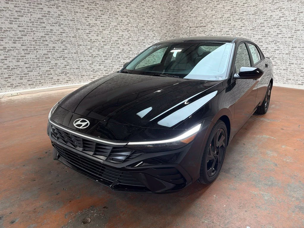 New 2026 Abyss Black Hyundai SEL Sport Plus image 3