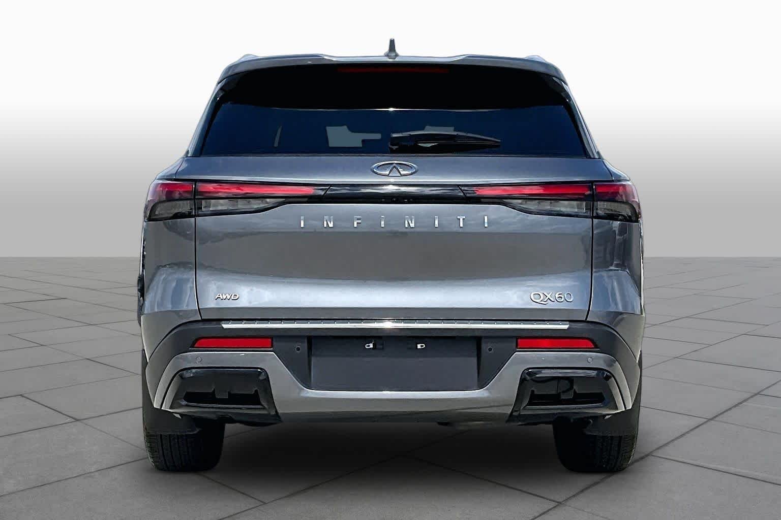 Used 2023 Graphite Shadow INFINITI LUXE image 5