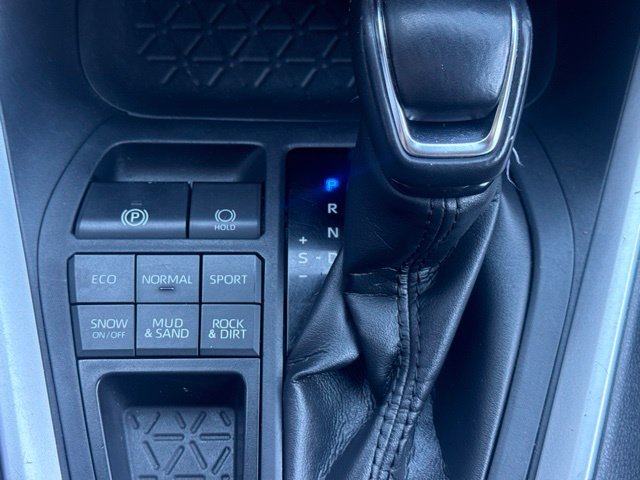 Used 2019 Gray Toyota XLE image 19