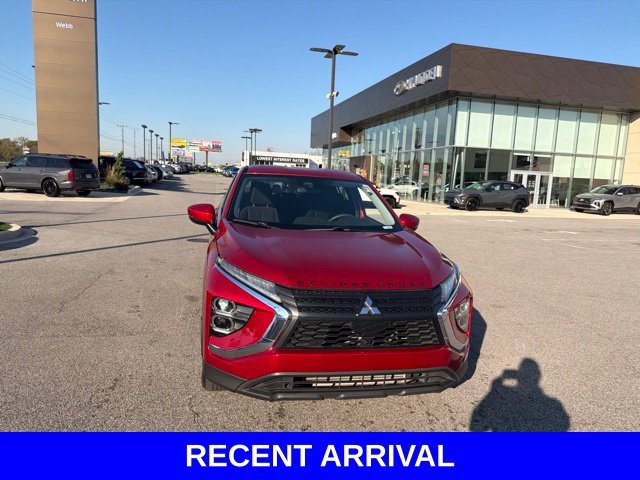 Used 2023  Mitsubishi ES image 3