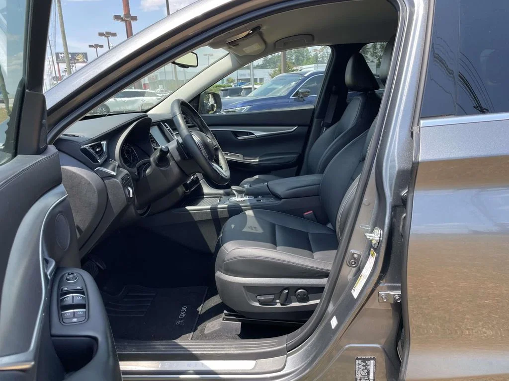 Used 2022 Gray INFINITI PURE image 15