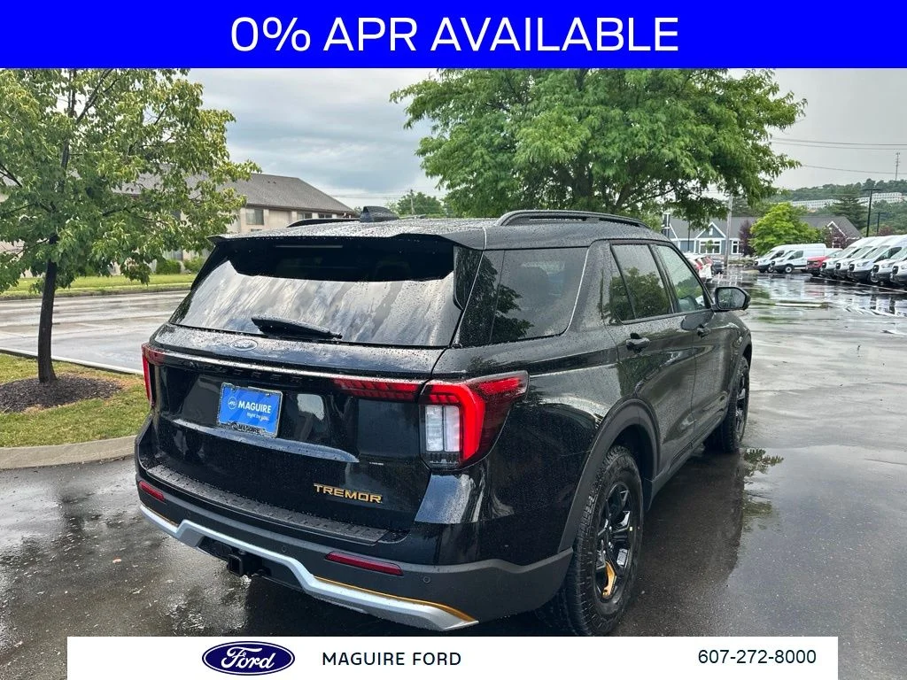 New 2026 Agate Black Metallic Ford Tremor® image 4
