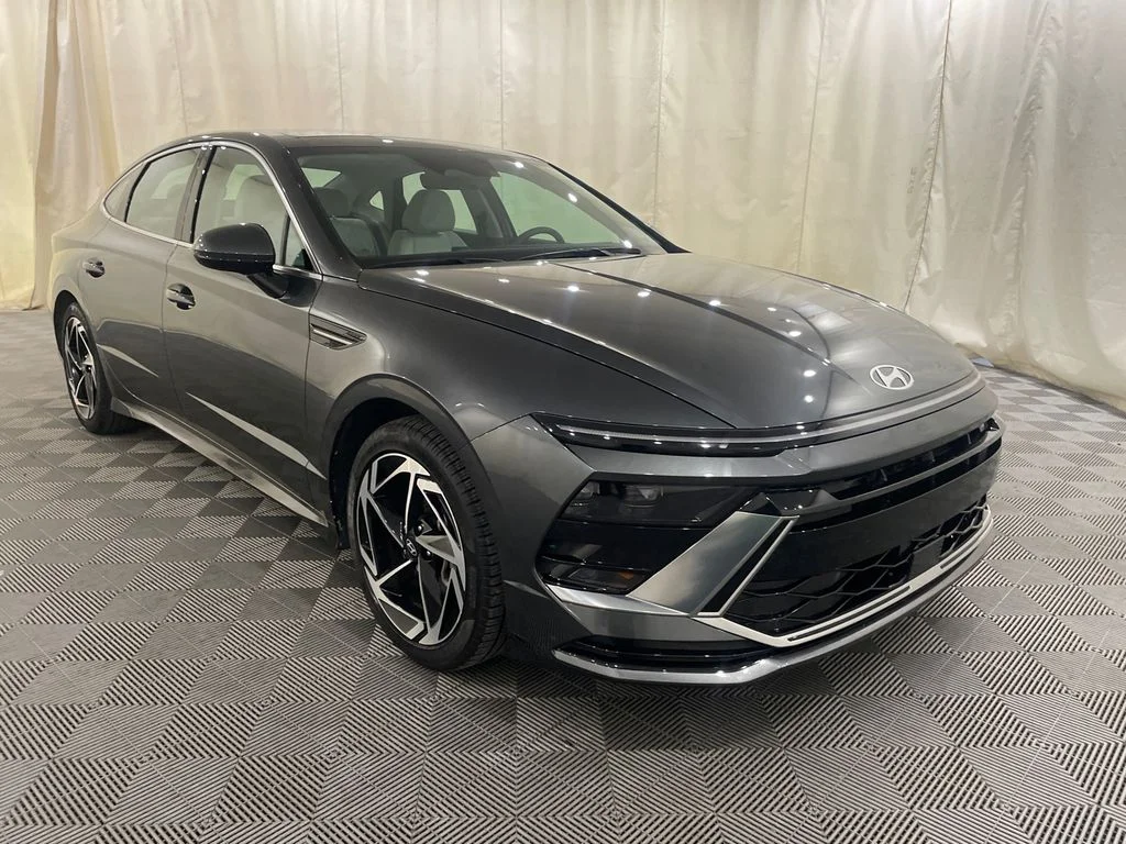Certified Used 2024 Portofino Gray Hyundai SEL image 4