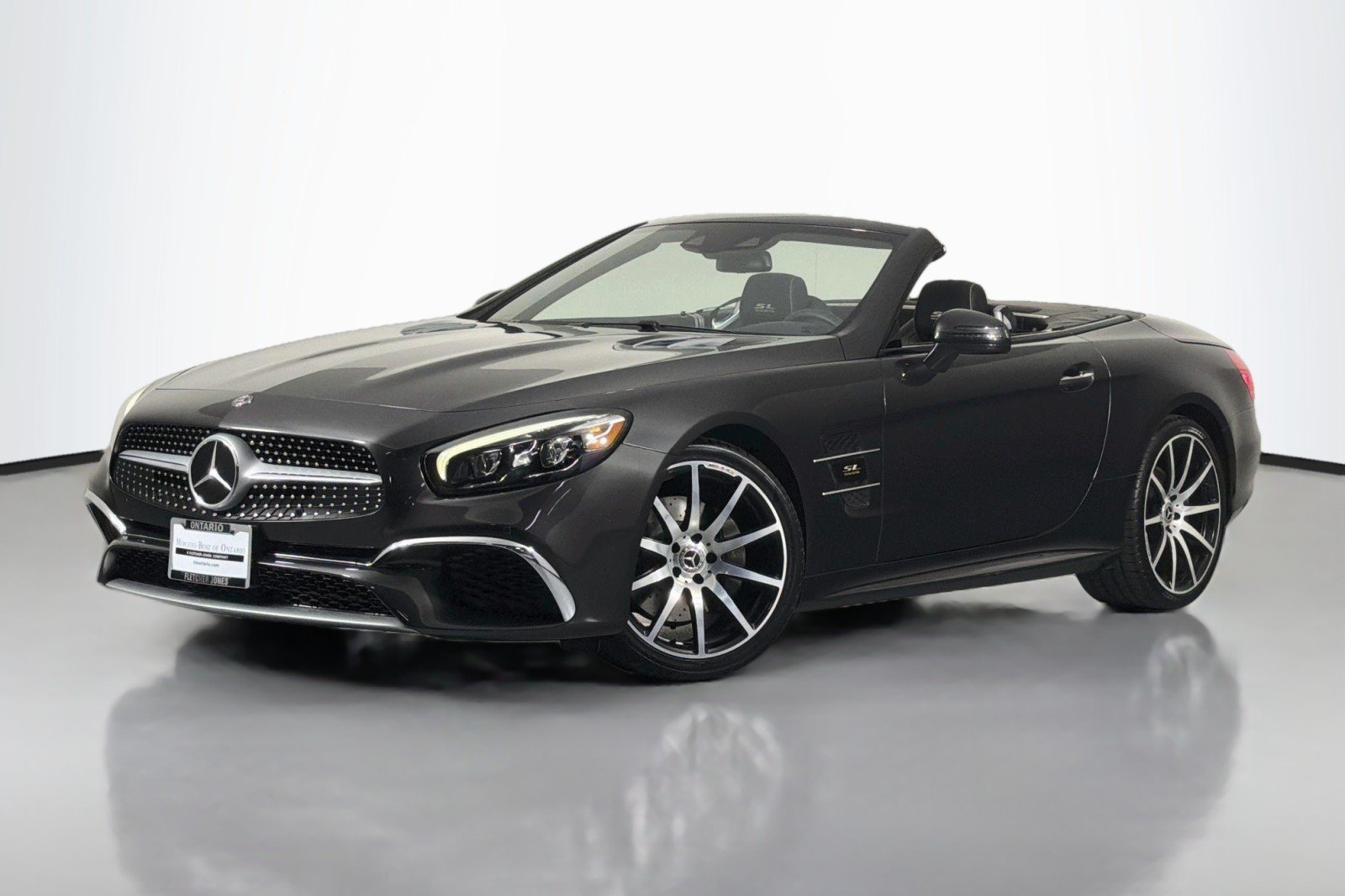 Used 2020 Graphite Grey Metallic Mercedes-Benz 450 image 3