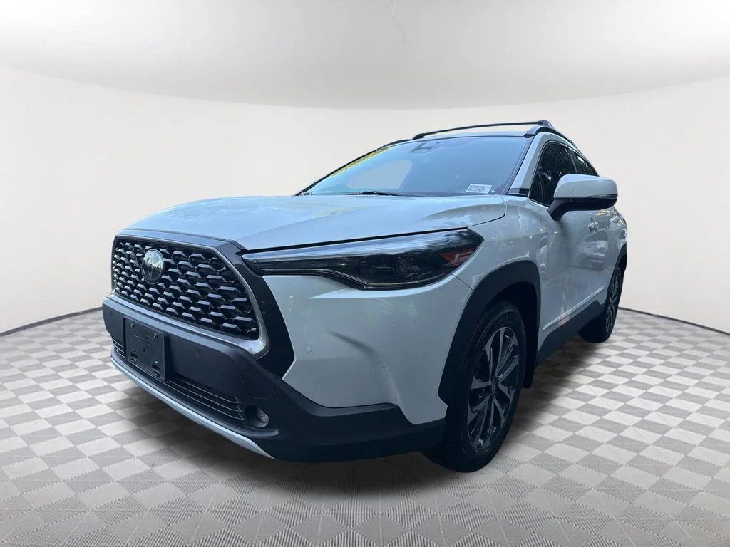 Used 2024 Beige Toyota XLE image 1