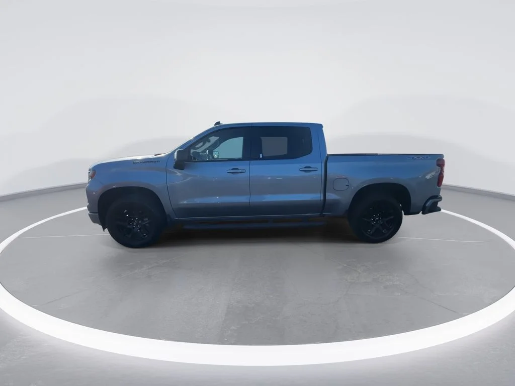 Used 2025 Gray Chevrolet RST image 5