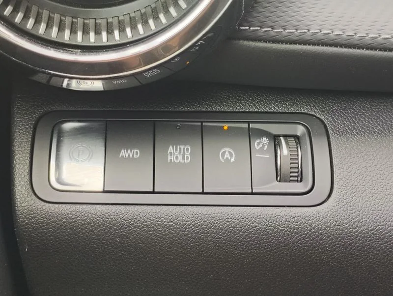 Used 2025 Green Chevrolet LT image 24