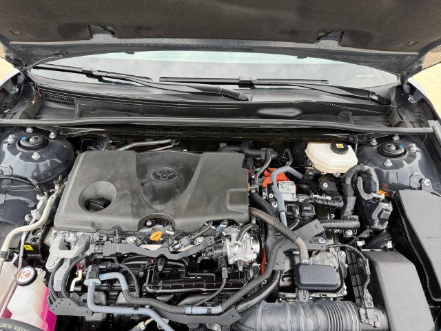 Used 2026  Toyota SE image 19