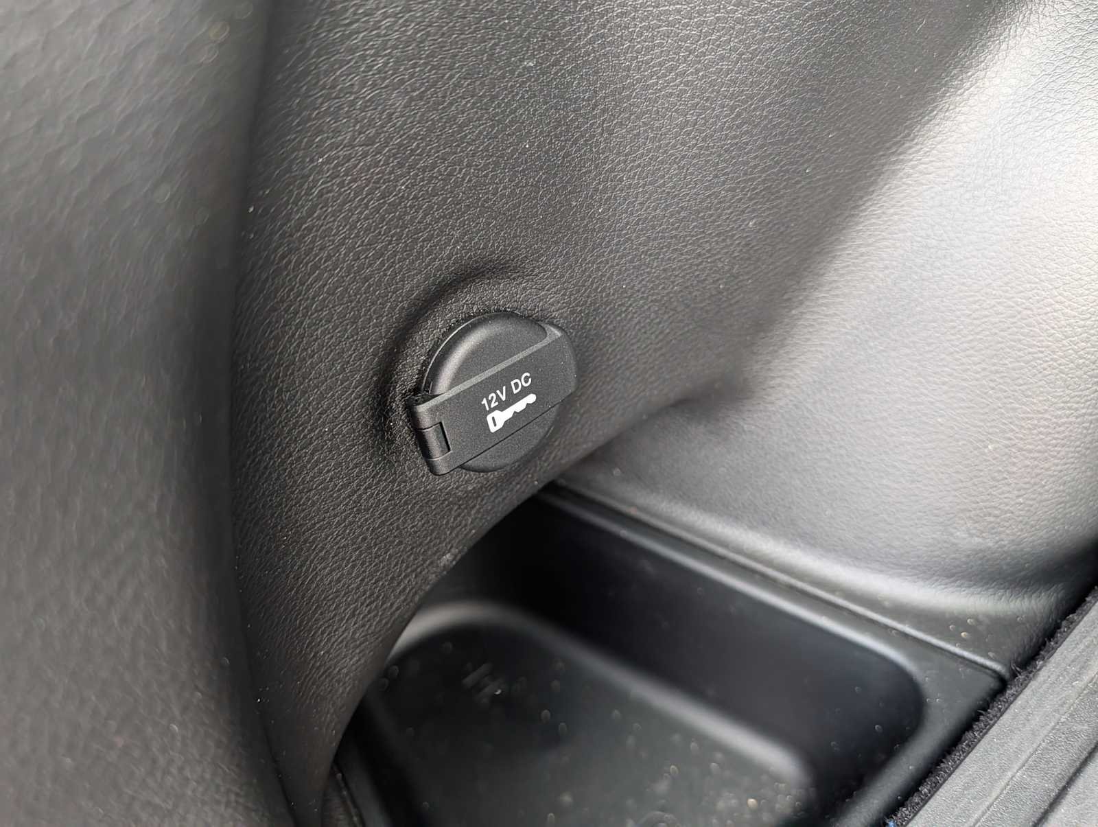 Used 2023 Granite Crystal Metallic Clearcoat Jeep Limited image 21