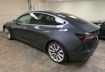 Used 2019  Tesla Long Range image 6