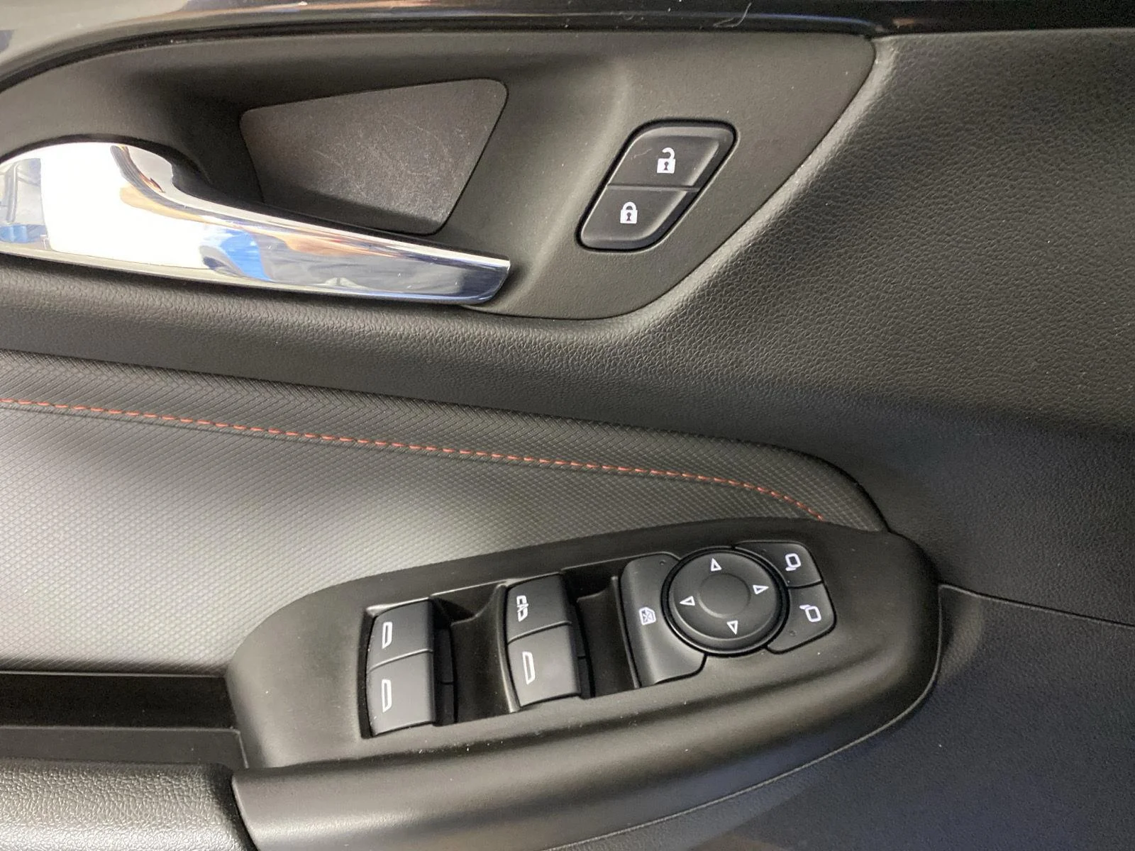 Used 2024 Fountain Blue Chevrolet RS image 12
