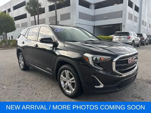 Used 2019 Black GMC SLE image 1