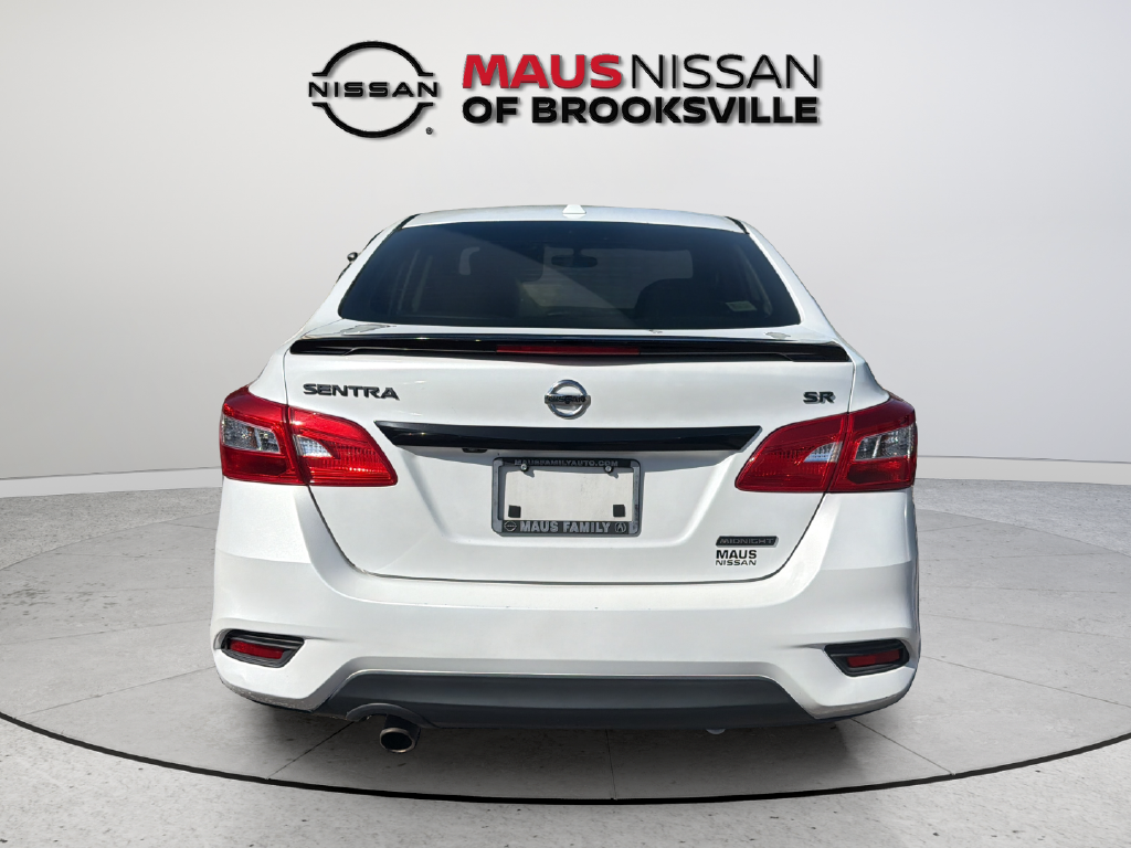 Used 2018 White Nissan SR image 9