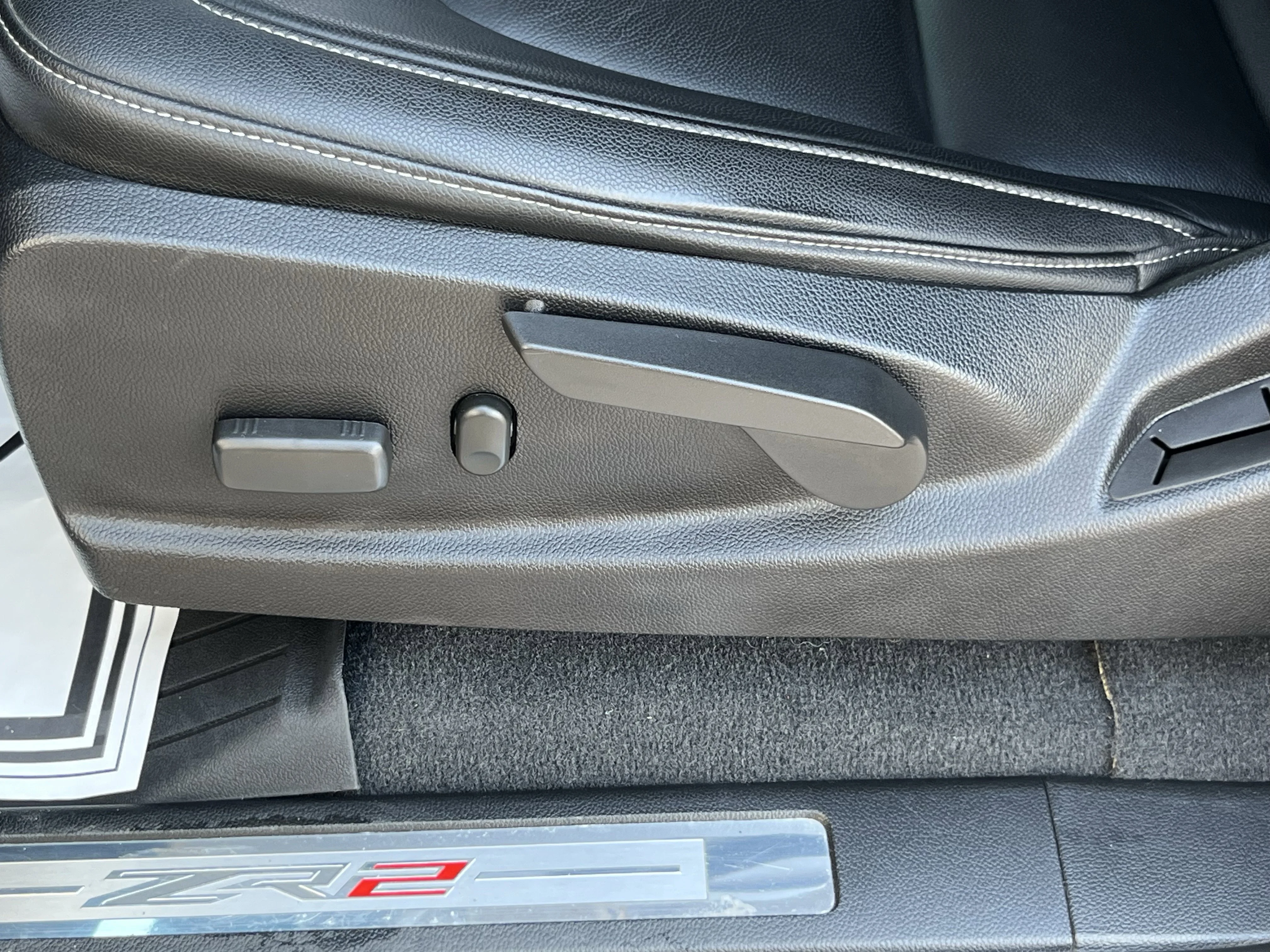 Used 2020 Summit White Chevrolet ZR2 image 17