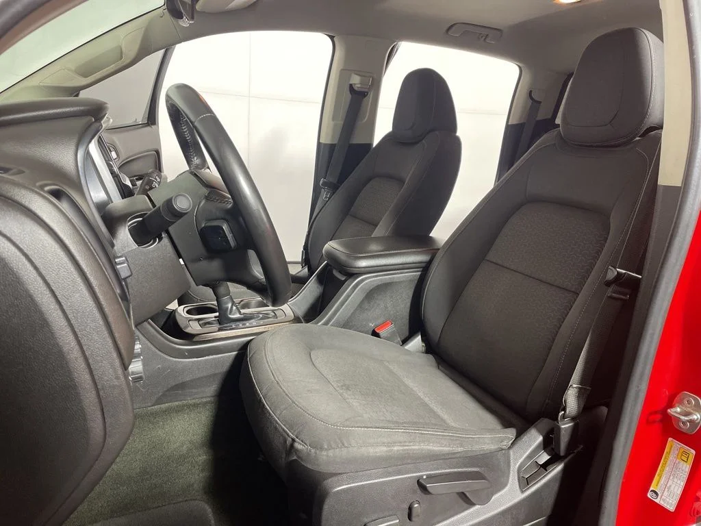 2018 GMC Canyon SLE - Photo 11