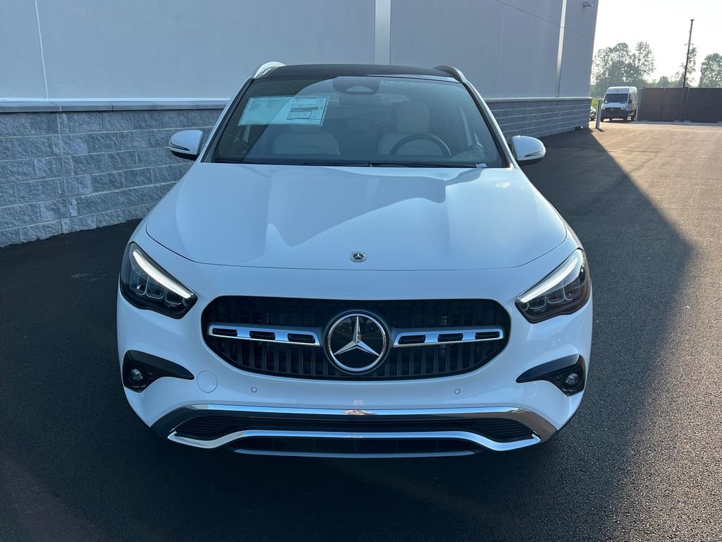 New 2026 Polar White Mercedes-Benz GLA 250 image 3