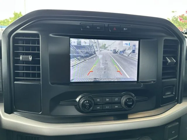 Used 2021 White Ford XL image 17