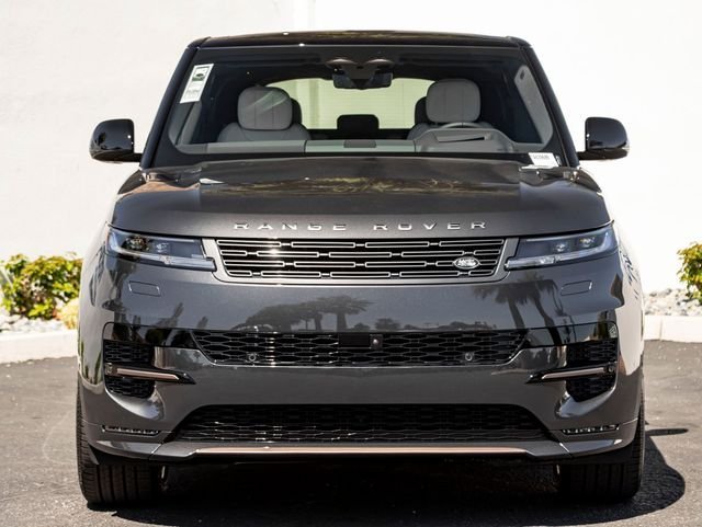 New 2026 Carpathian Grey LAND ROVER Dynamic SE image 3