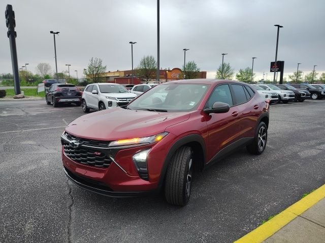 Used 2024 Red Chevrolet 1RS image 3
