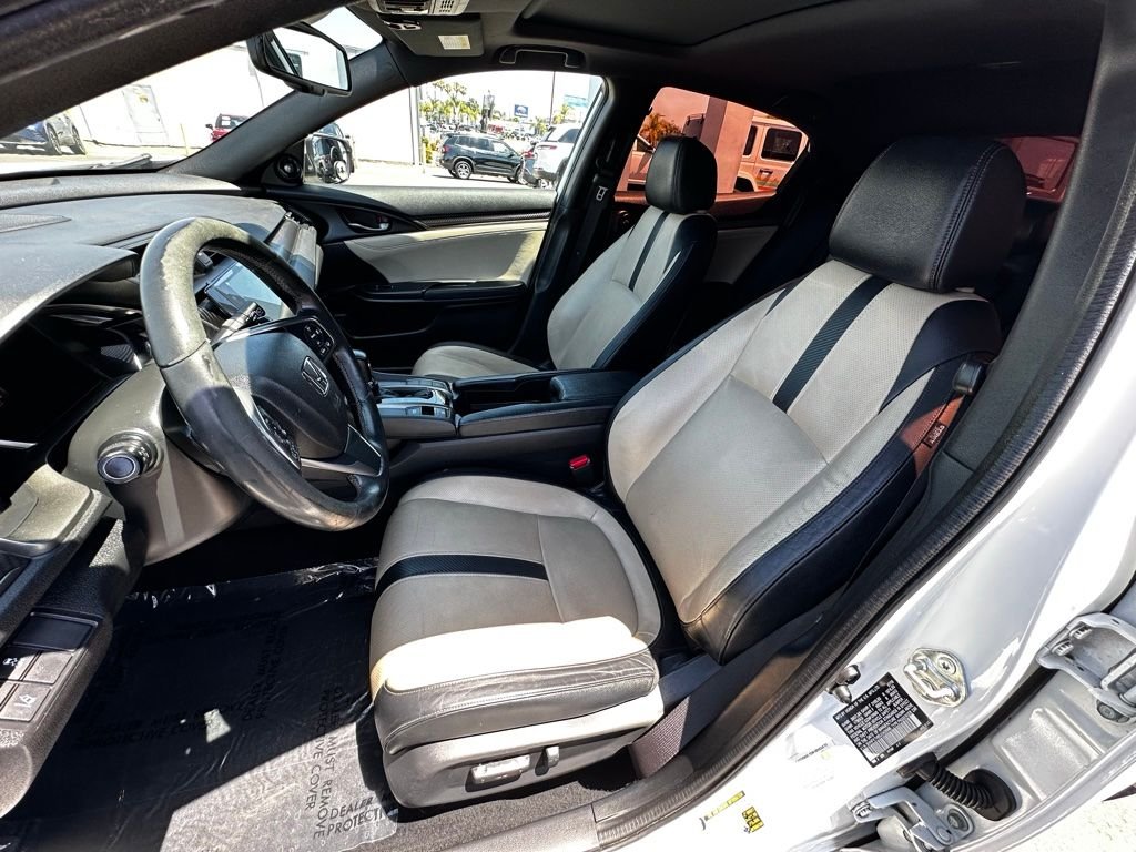 Used 2018  Honda Sport Touring image 14