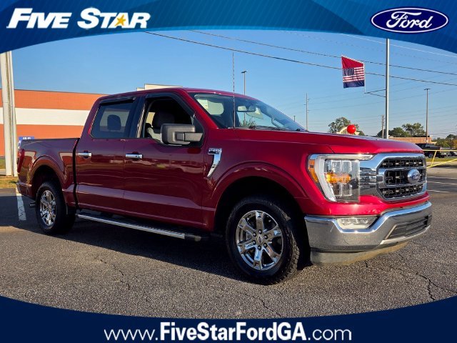 Used 2021 Red Ford XLT image 1