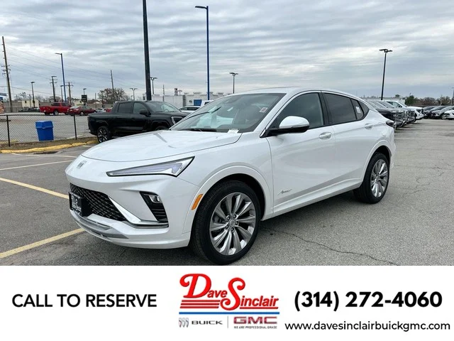 Used 2025 White Frost Tricoat Buick FWD 4dr Avenir image 1