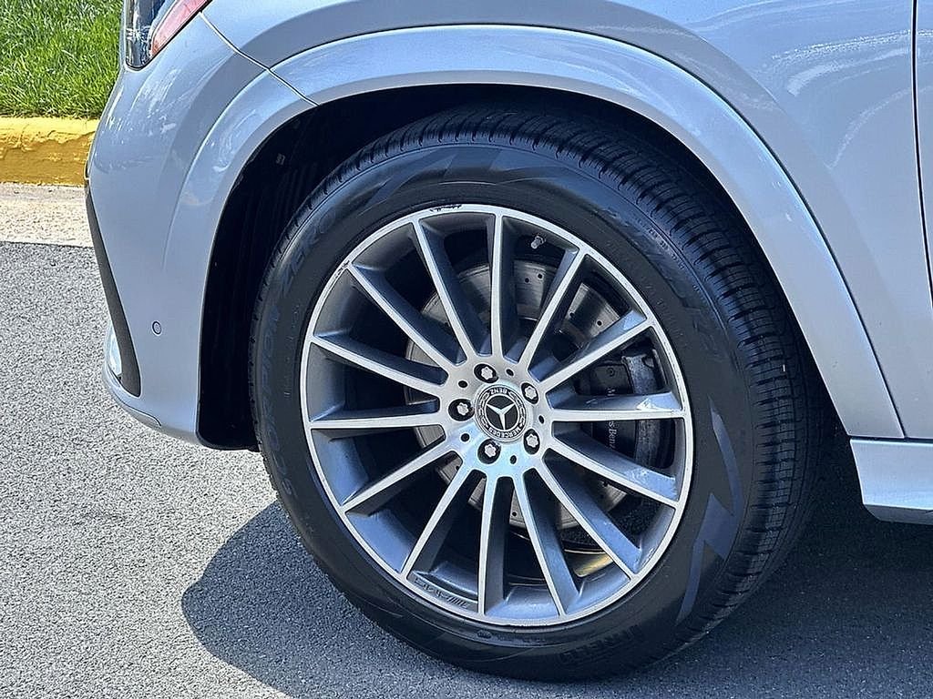 Certified Used 2024 Cirrus Silver Metallic Mercedes-Benz GLE 450 image 15