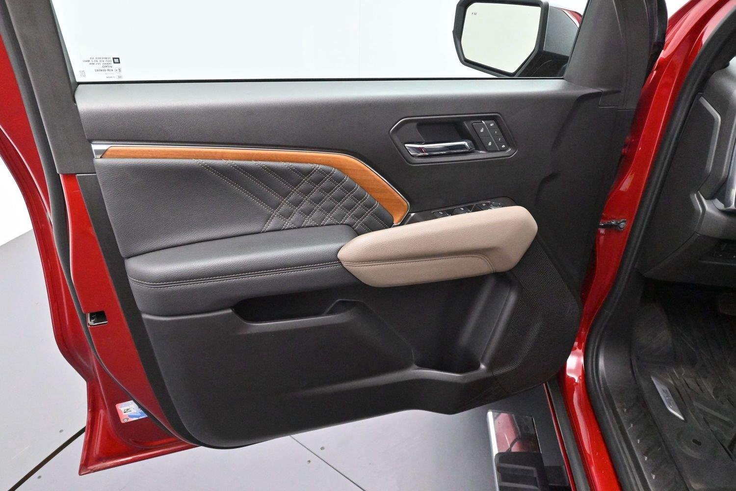 Used 2025 Volcanic Red Tintcoat GMC Denali image 9