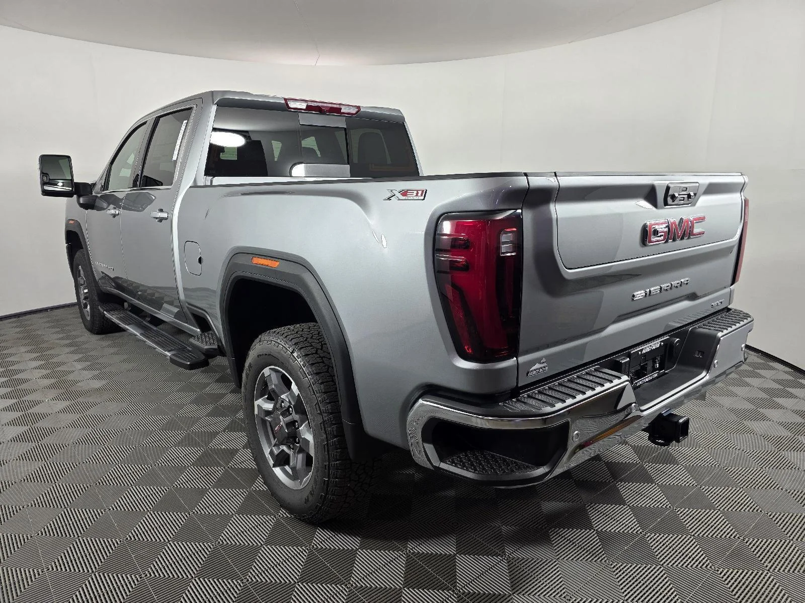 New 2025 Sterling Metallic GMC SLT image 3
