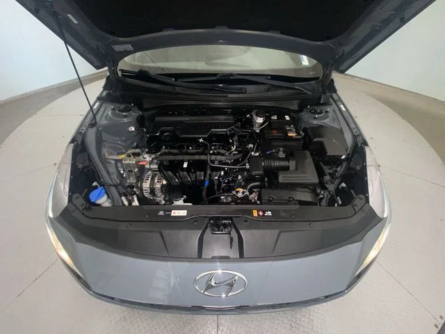 Used 2022 Gray Hyundai SEL image 24