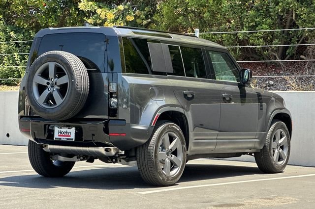 New 2026 Carpathian Grey Land Rover S image 5