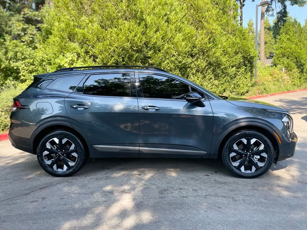 Used 2023 Gravity Gray Kia X-Line image 3