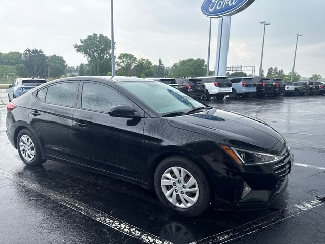 Used 2020 Phantom Black Hyundai SE image 9