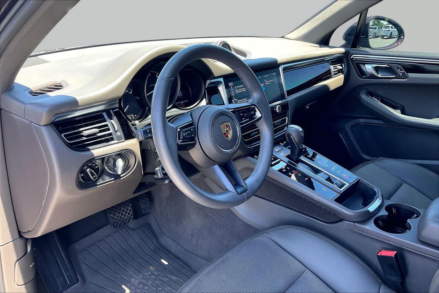 Used 2023 Copper Ruby Metallic Porsche  image 16