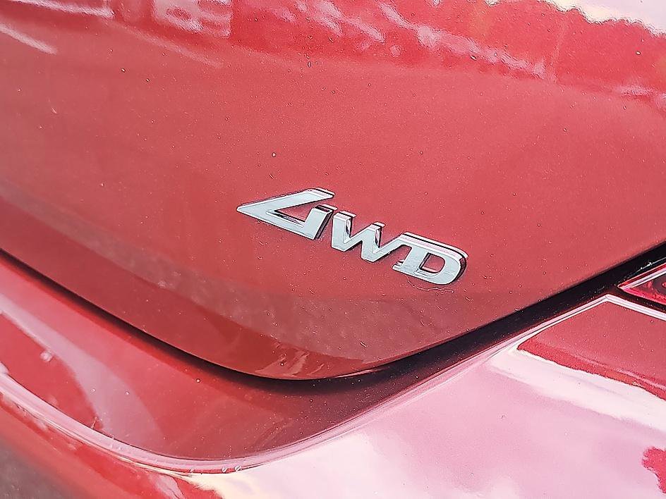 Certified Used 2025 Cavendish Red Genesis 2.5T Sport Prestige image 9