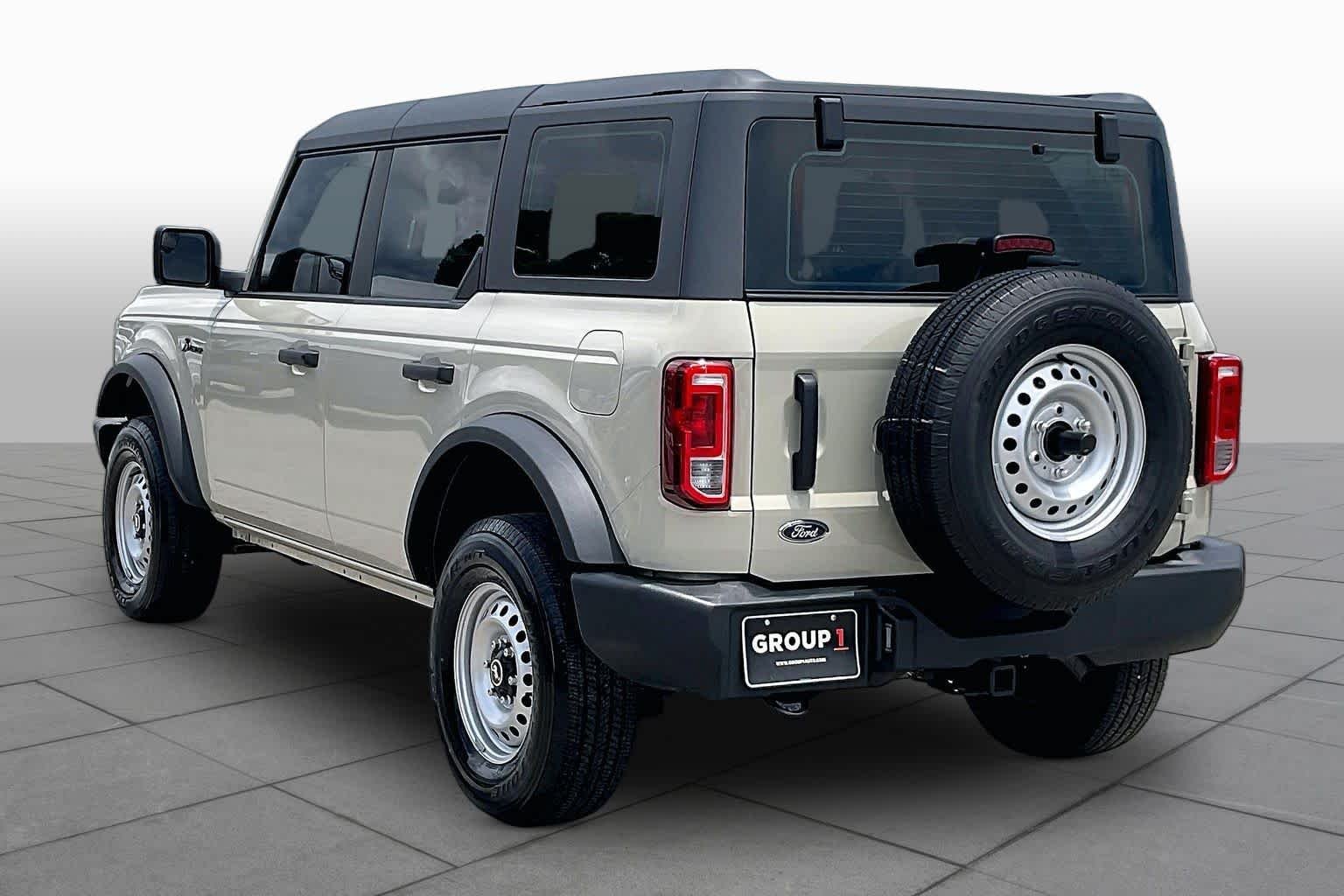 Used 2025 Desert Sand Ford Base image 11
