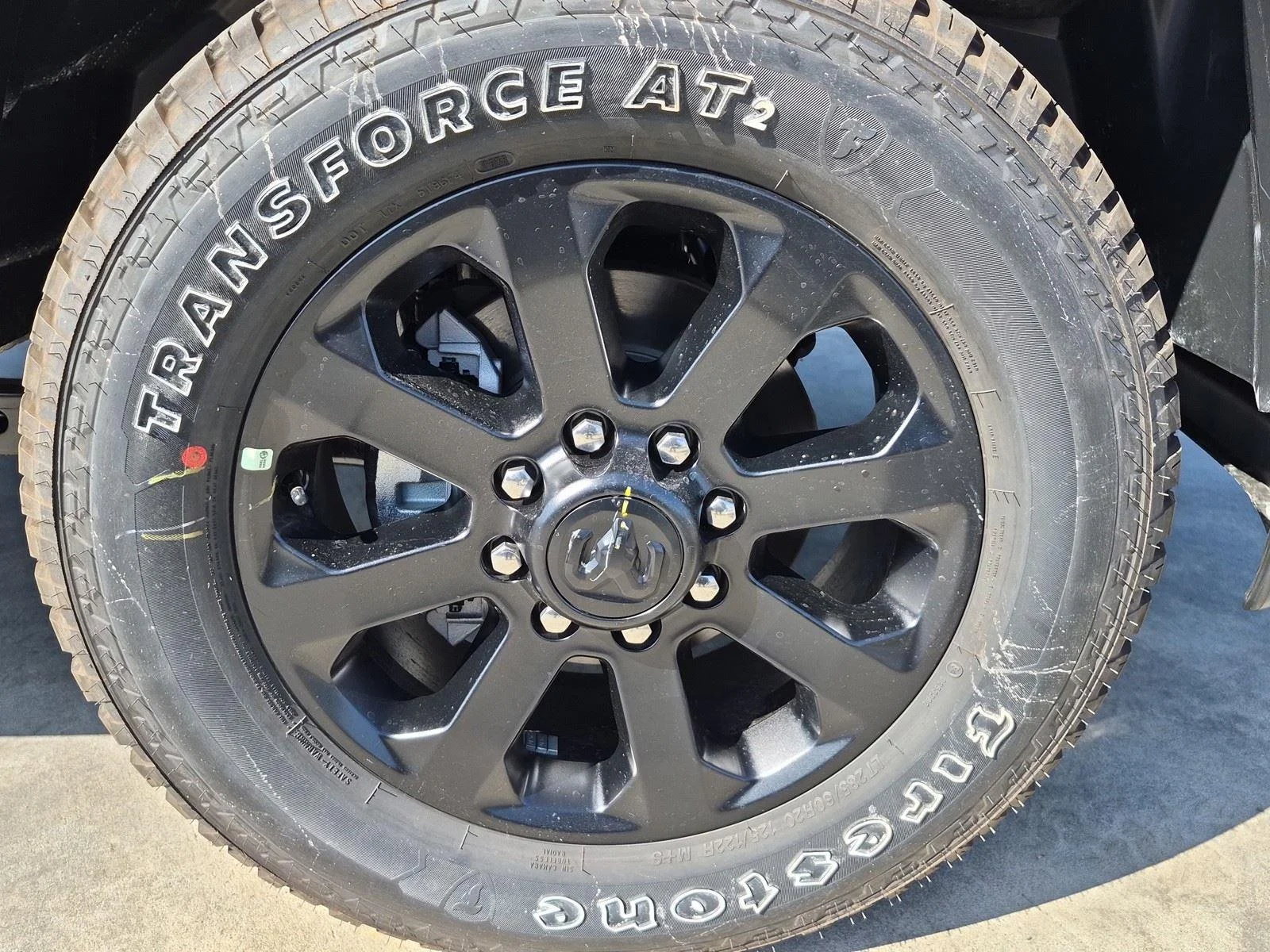 New 2026 Diamond Black Crystal Pearl-Coat Exterior Paint RAM Big Horn image 12