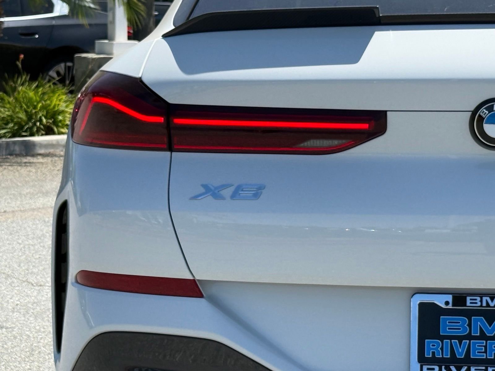 New 2027 Alpine White BMW xDrive40i image 15