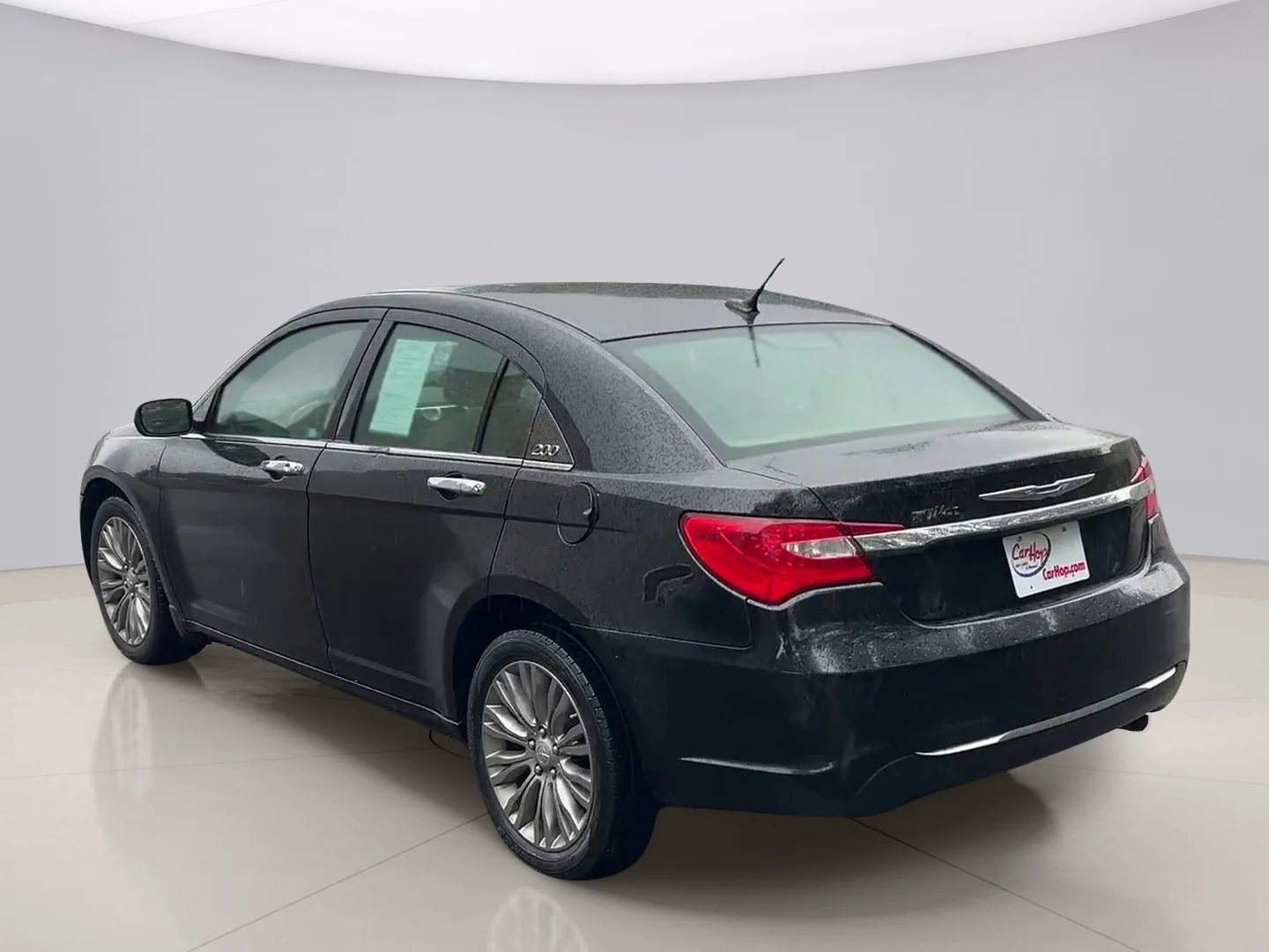 Used 2012 Black Chrysler LIMITED image 3